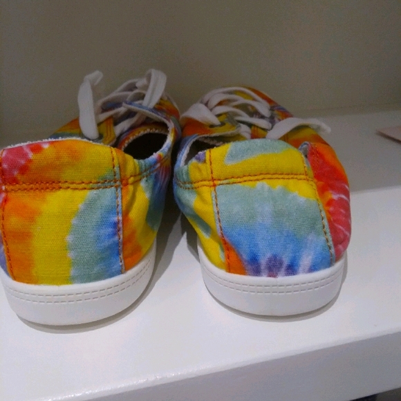 Jellypop NWOT boho sneakers!!๐ฅฐ๐๐๐ - Picture 5 of 5